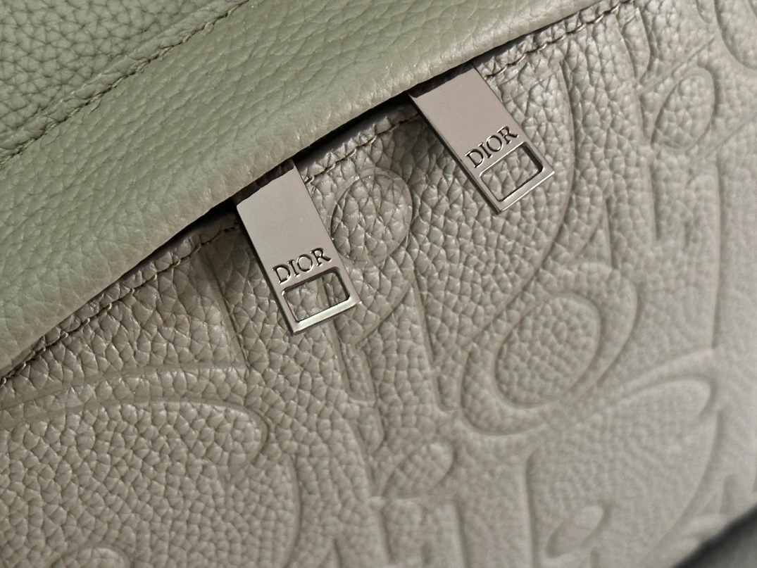 Trendsetting 882 Christian Dior AAA Man Backpacks - Image 6