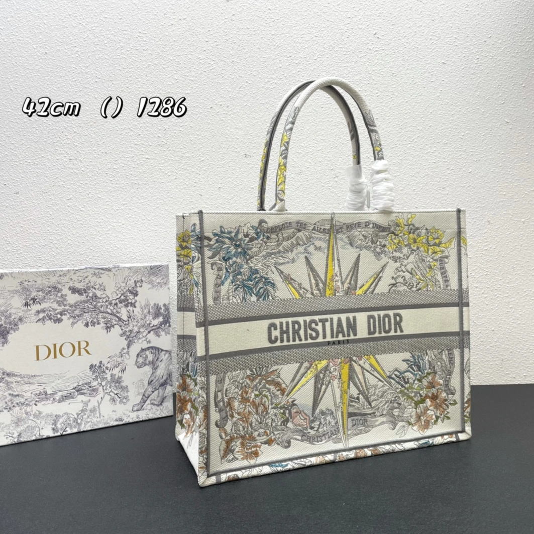 Trendy 2424 Christian Dior AAA Quality Tote-Handbags For Women