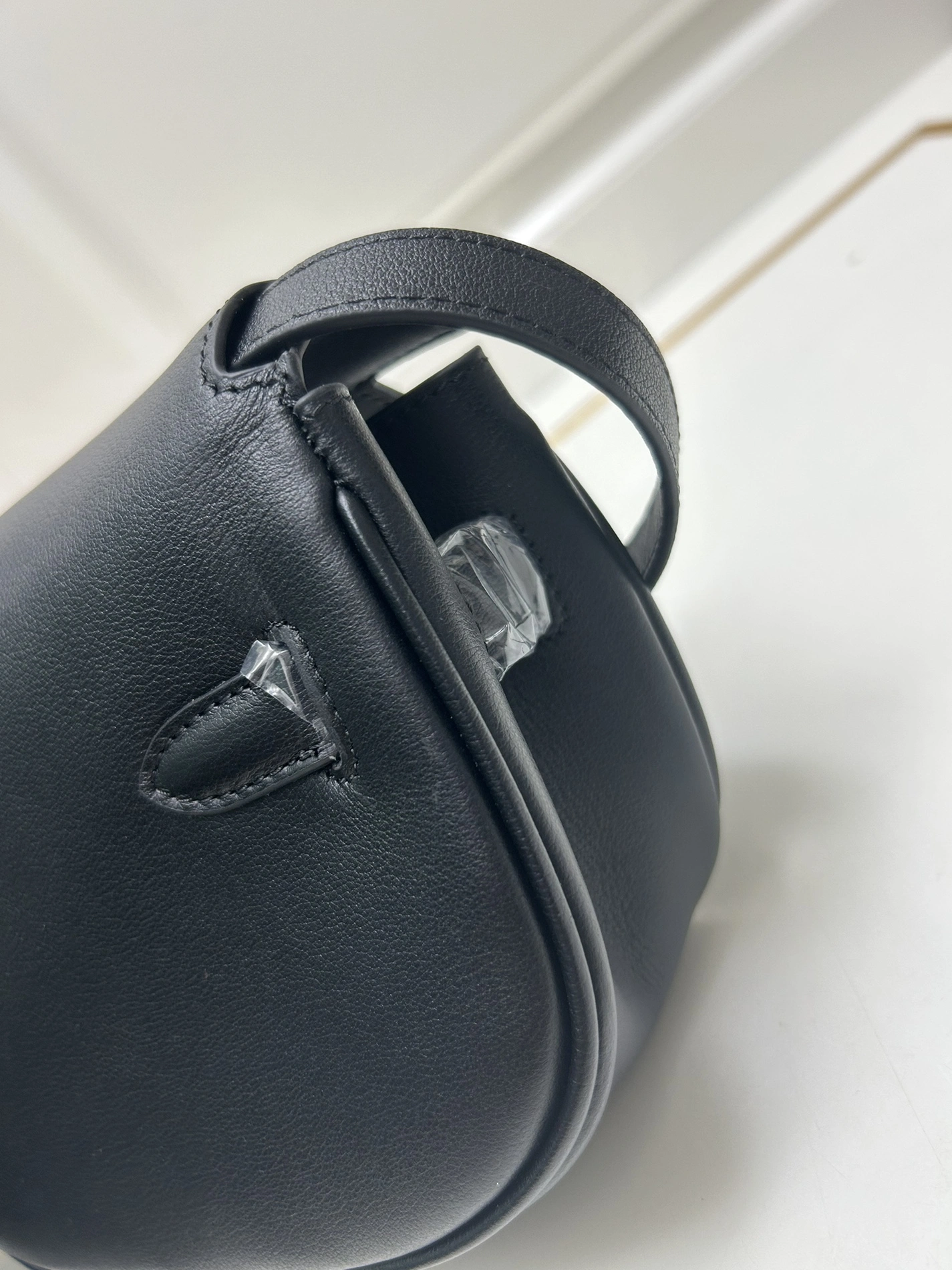 Unique 1043 Hermes AAA Quality Messenger Bags For Women - Image 4