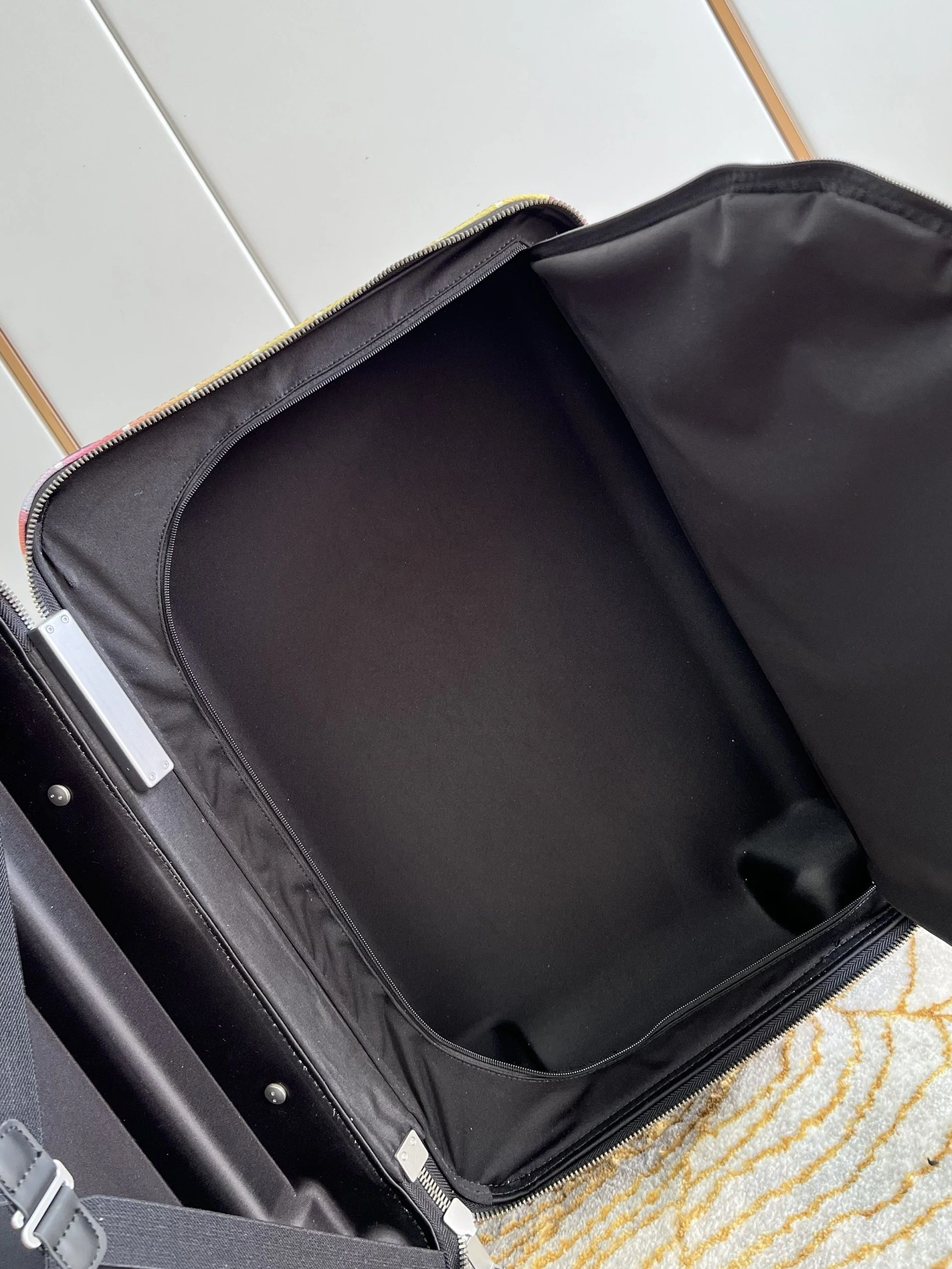 Unique 6706 Louis Vuitton Luggage - Image 8