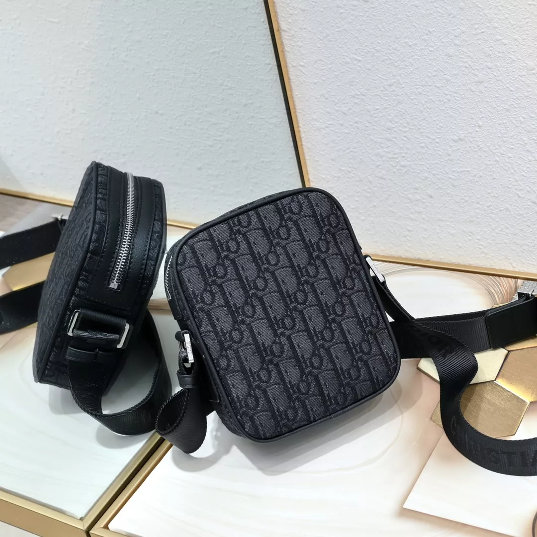 Unique 7139 Christian Dior AAA Man Messenger Bags - Image 3