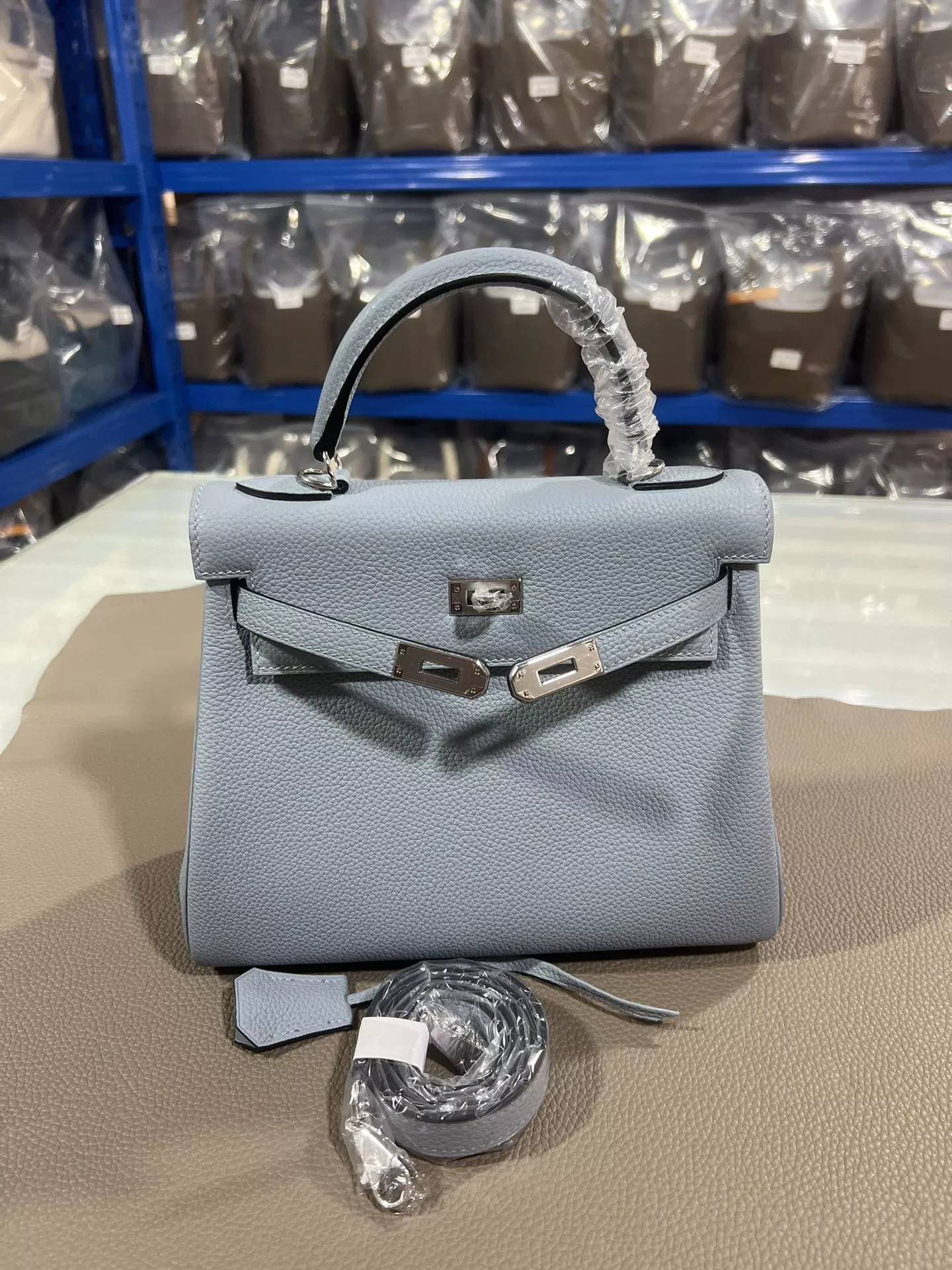 UrbanStyle 818 Hermes AAA Quality Handbags - Image 4
