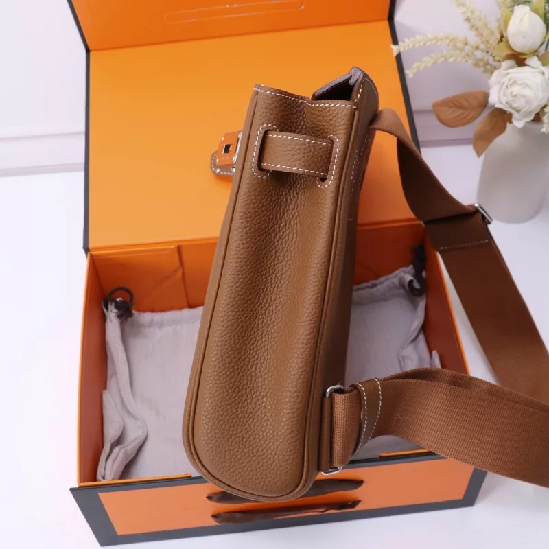 Vibrant 2135 Hermes AAA Quality Messenger Bags In Brown For Unisex - Image 6