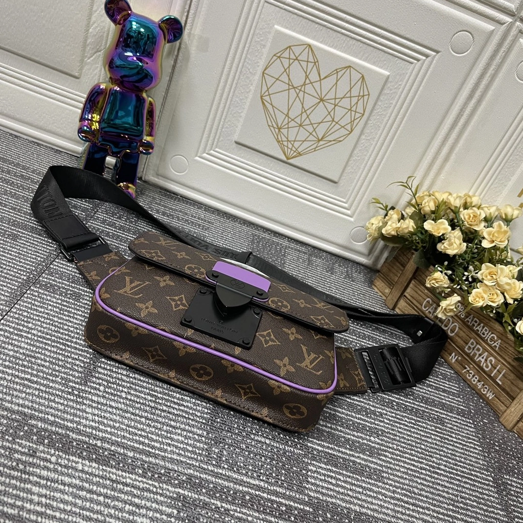 Vibrant 4597 Louis Vuitton LV AAA Quality Belt Bags - Image 3