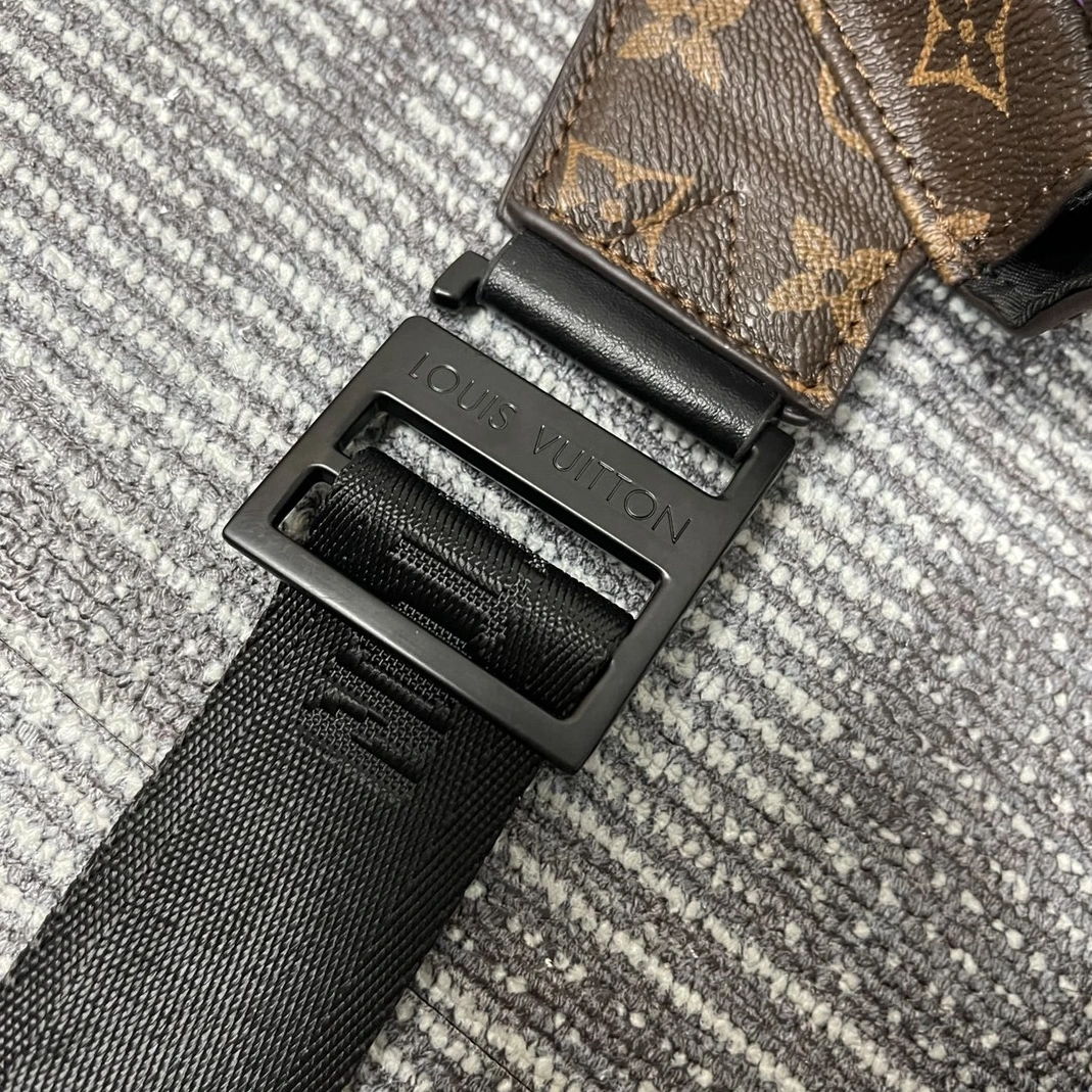 Vibrant 4597 Louis Vuitton LV AAA Quality Belt Bags - Image 6