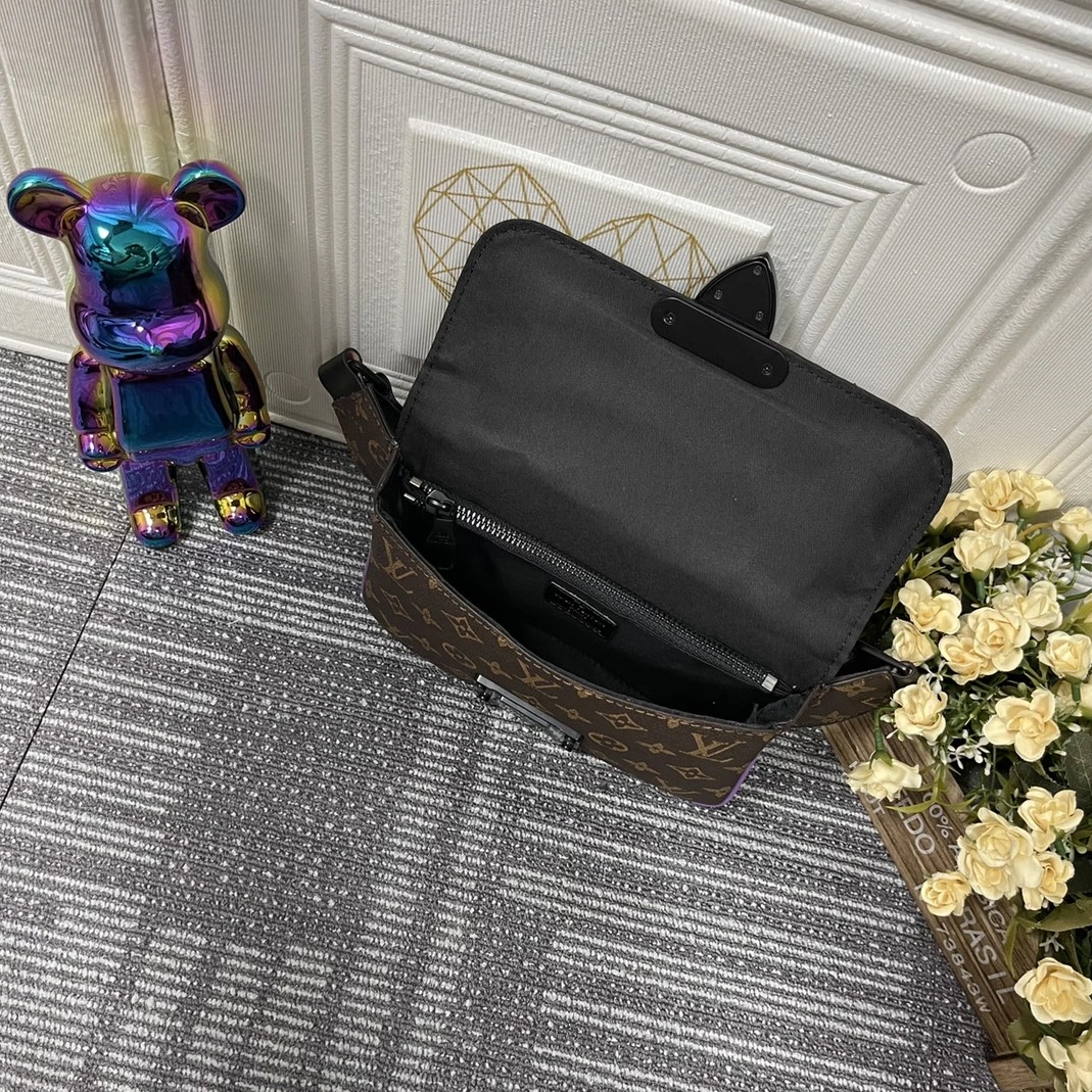 Vibrant 4597 Louis Vuitton LV AAA Quality Belt Bags - Image 7