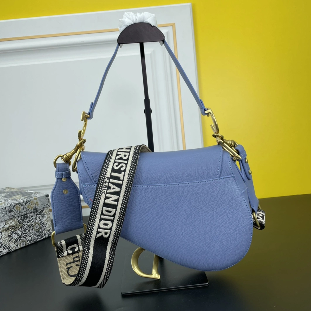 Vibrant 7539 Christian Dior AAA Quality Messenger Bags For Women