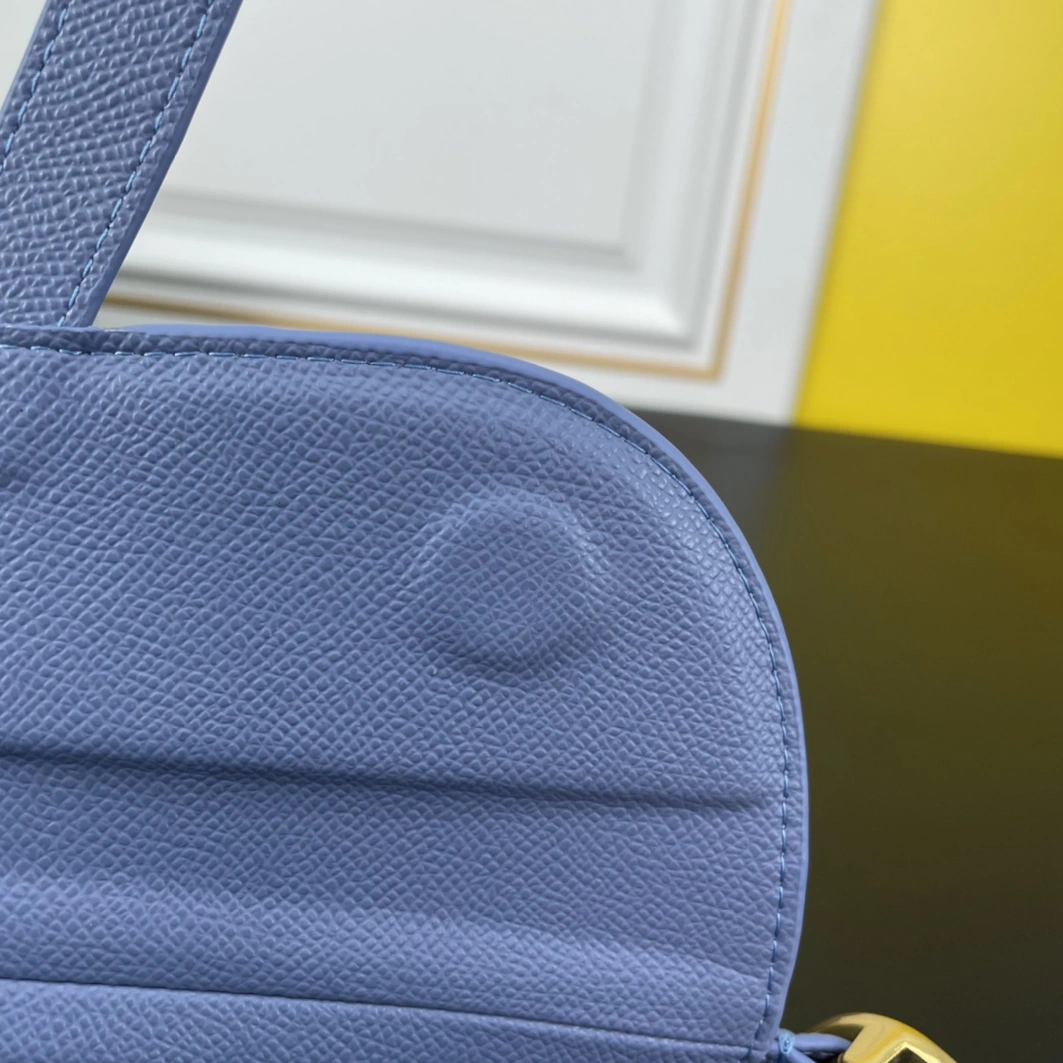 Vibrant 7539 Christian Dior AAA Quality Messenger Bags For Women - Image 8