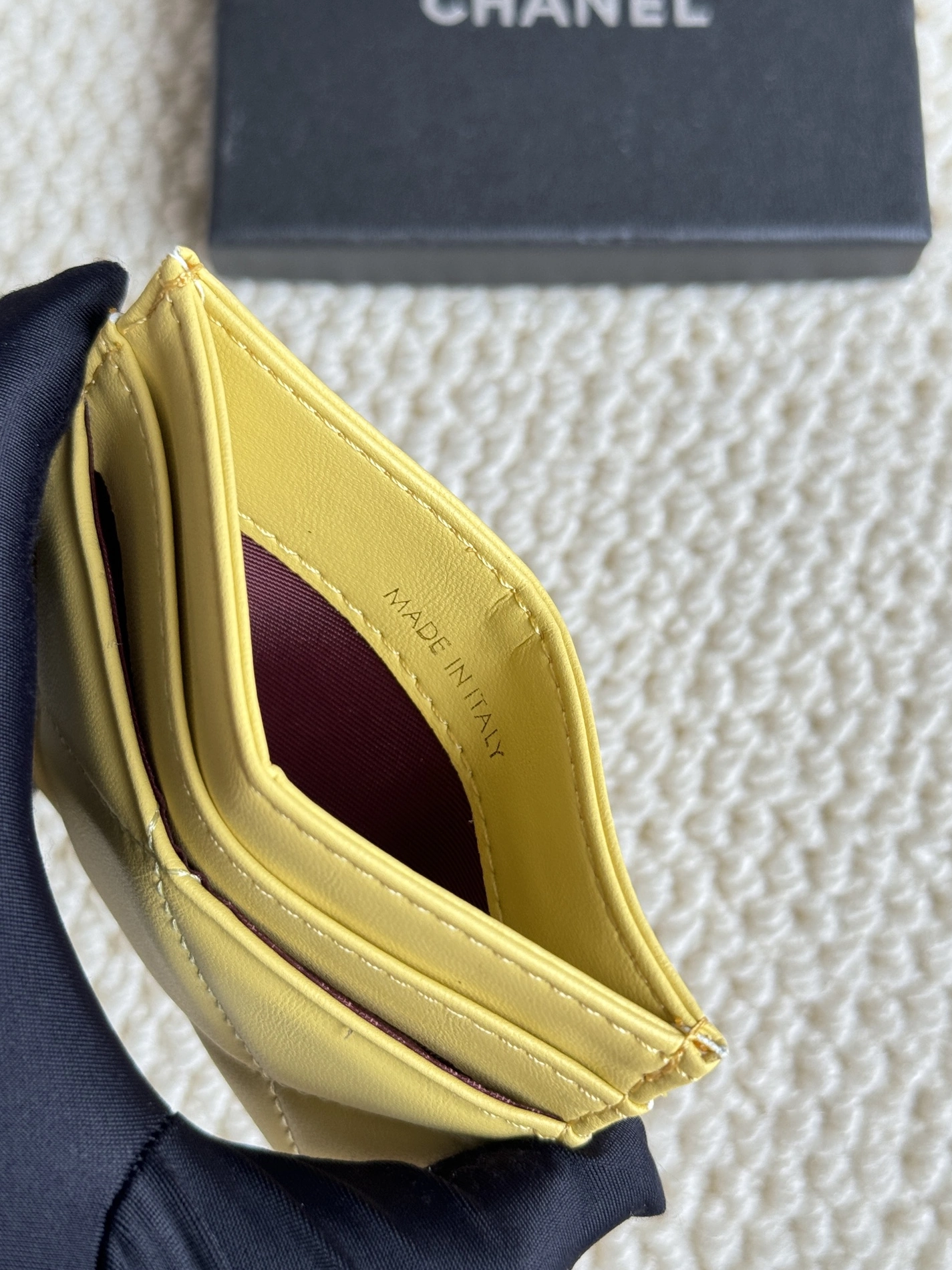 Vibrant 8890 Chanel Card Case - Image 6