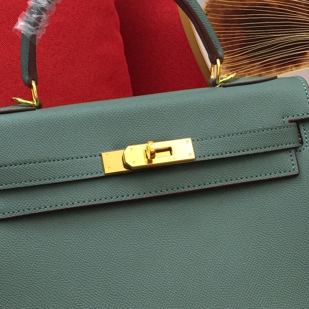 WellDesigned 2512 Hermes AAA Quality Handbags For Women - Image 4