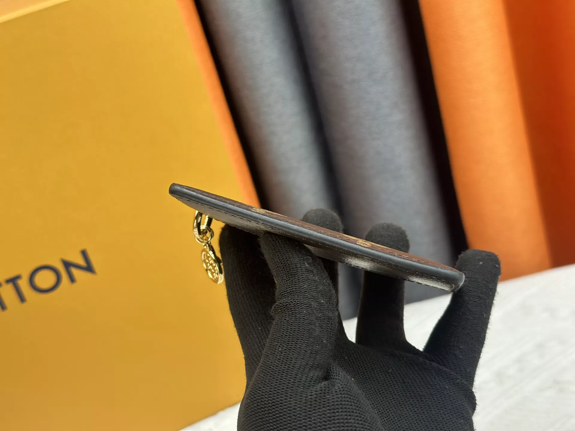 WellDesigned 3595 Louis Vuitton LV Card Case For Women