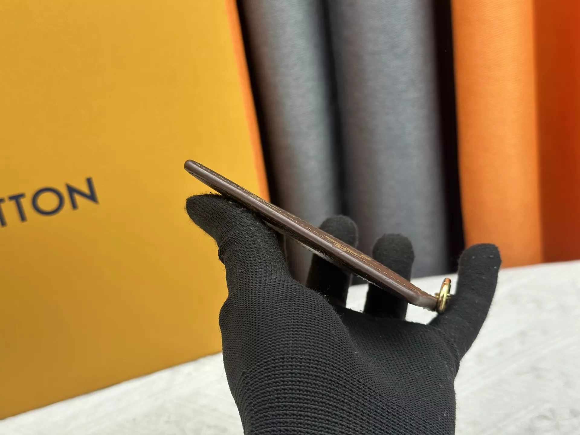 WellDesigned 6793 Louis Vuitton LV Card Case For Women - Image 3