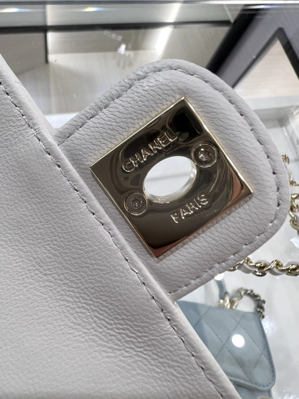 Comfortable CHANEL HEART CHANELUTCH WITH CHAIN 1775 - Image 3