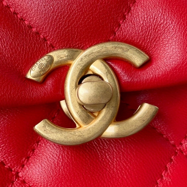 CHANEL SMALL FLAP BAG Fashionable 499 - Image 4