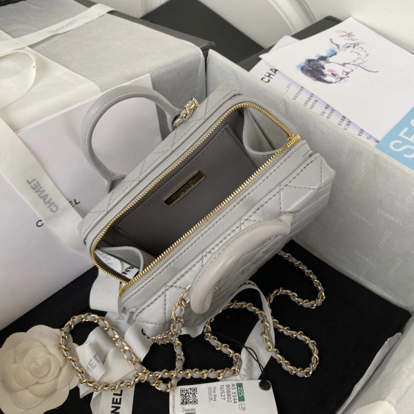 Affordable CHANEL VANITY CASE 1239 - Image 8