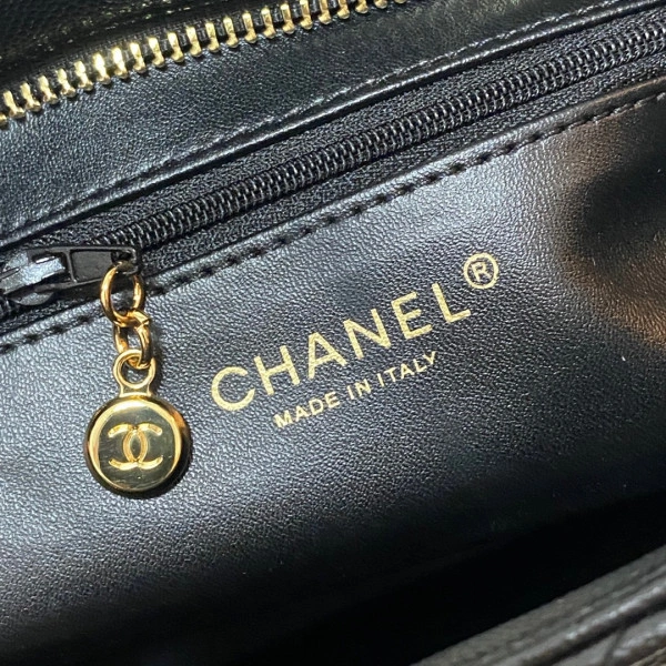 CHANEL VINTAGEP BAG AllSeason 1643 - Image 9