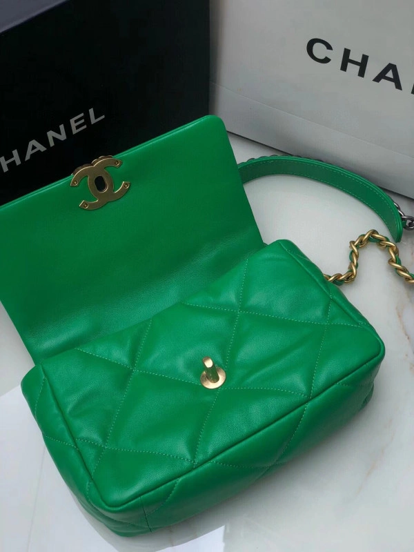 CHANEL 19 FLAP BAG EasyMatch 10 - Image 6