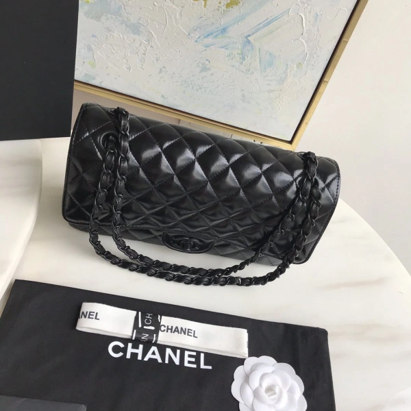 Popular CHANEL FLAP BAG 689 - Image 3