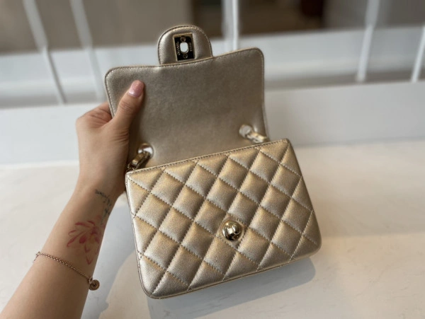 CHANEL FLAP BAG StreetReady 568 - Image 9