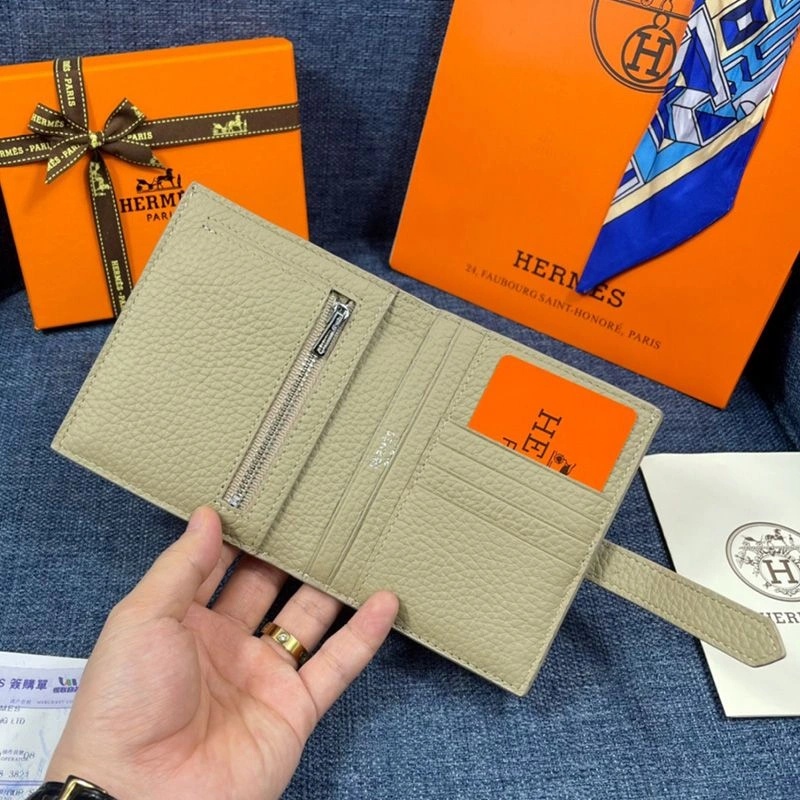 Hermes Bearn Compact Wallet Togo Leather Palladium Hardware In Grey - Image 3