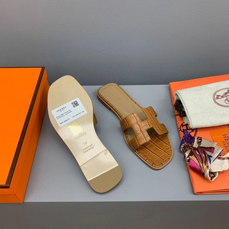 Hermes Oran Slides Women Crocodile Leather In Brown - Image 4