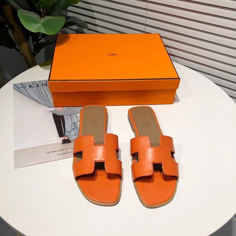Hermes Oran Slides Women Calfskin In Orange - Image 4