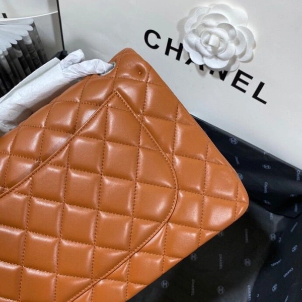 CHANEL FLAP BAG Fashionable 375 - Image 7