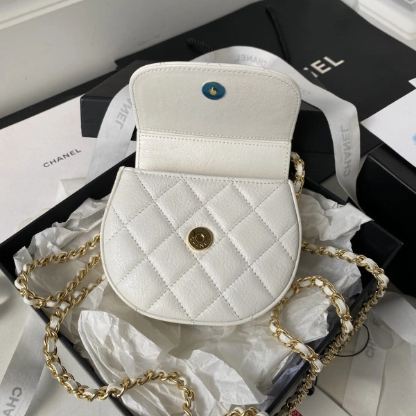 SportInspired CHANEL CHANELUTCH WITH CHAIN 961 - Image 8