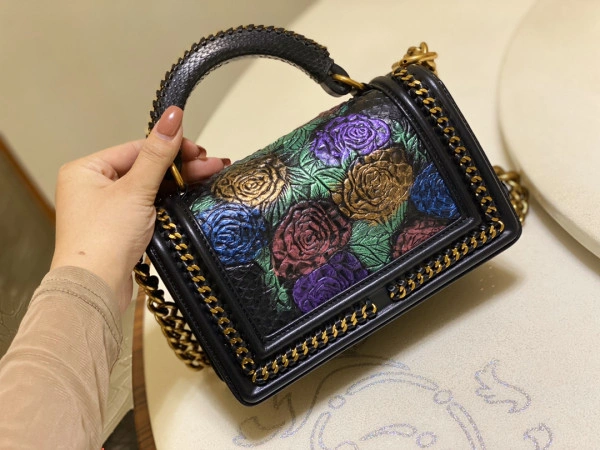 CHANEL BOY BAG 20CM Popular 174 - Image 7