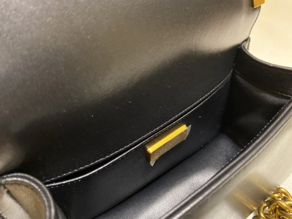 CHANEL BOY BAG 20CM Popular 174 - Image 9