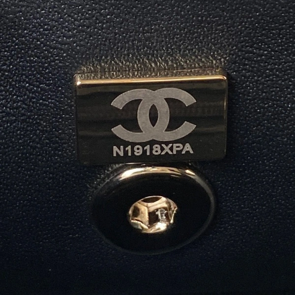 CHANEL BOX BAG Affordable 1538 - Image 9