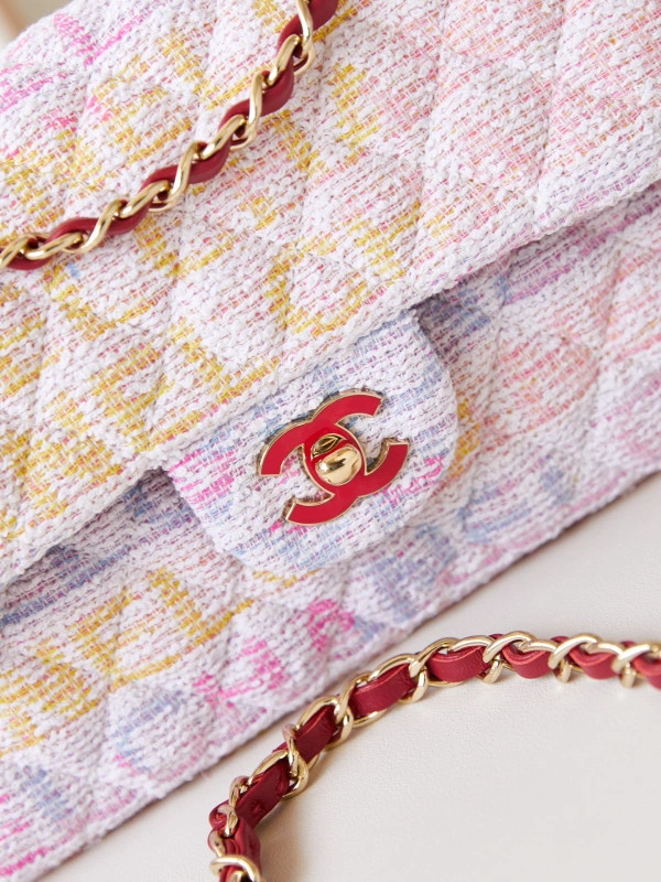 CHANEL FLAP BAG 23CM SportInspired 309 - Image 3