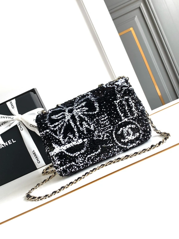 CHANEL FLAP BAG 20CM Popular 284 - Image 4