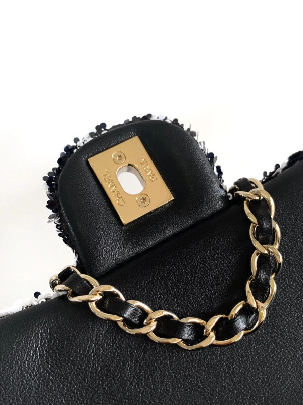CHANEL FLAP BAG 20CM Popular 284 - Image 8