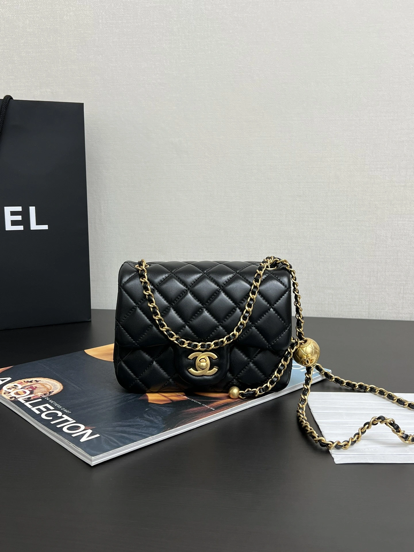 AllSeason CHANEL FLAP BAG 17CM 275