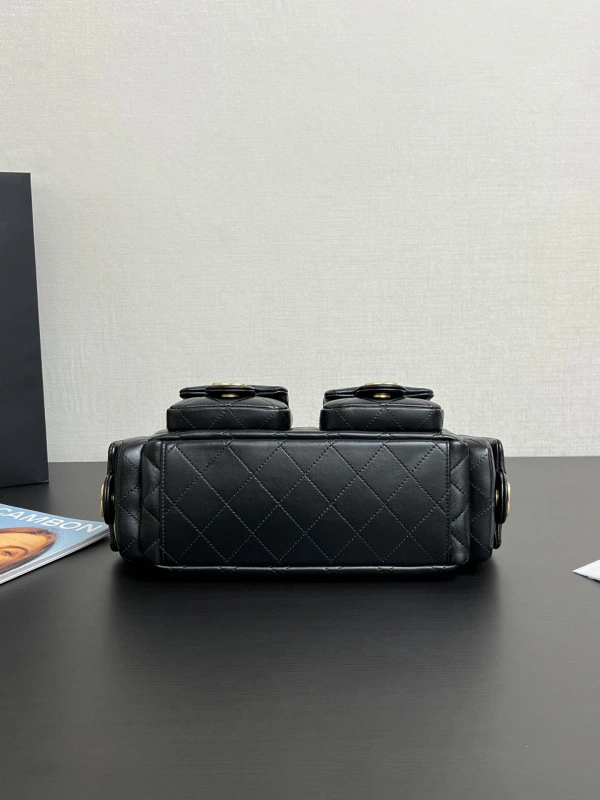 DailyWear CHANEL small Hobo Bag 1425 - Image 7