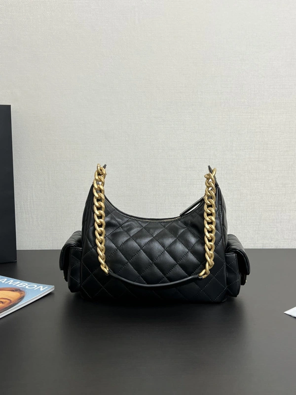 DailyWear CHANEL small Hobo Bag 1425 - Image 8
